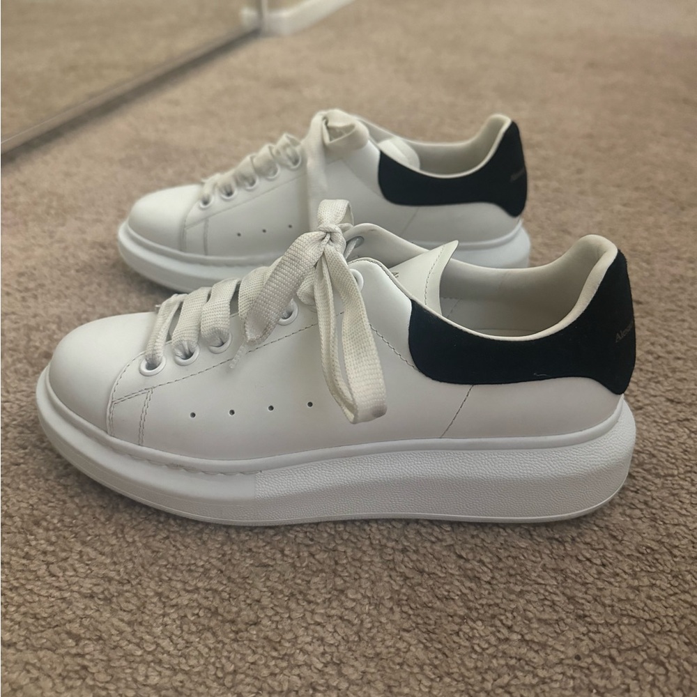 Alexander McQueen Women's Oversized Sneaker in White/Black